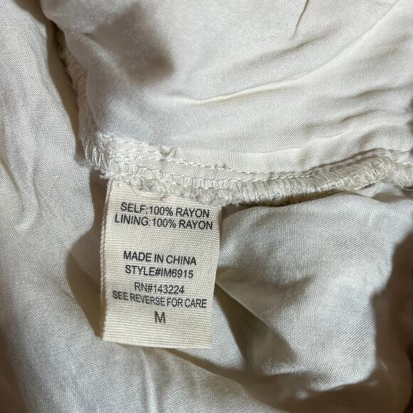 Illa Illa Cardigan Sweater Womens Medium Ivory Crochet Button Front Boho Cottage - Picture 6 of 10